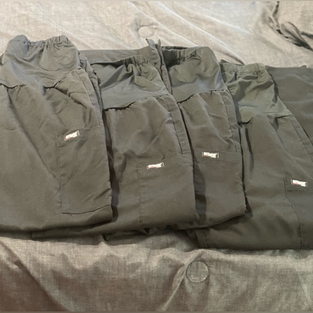 Grey’s Anatomy Maternity Scrub Bottoms Set of 4